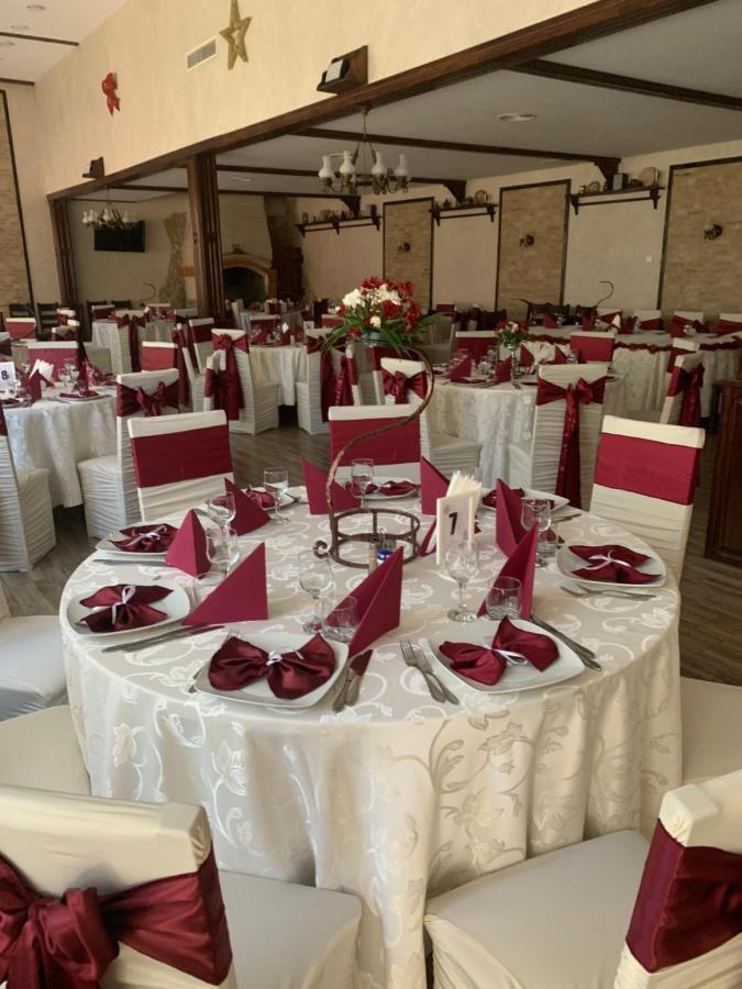 Pensiune Restaurant Rustic Rm Sarat Râmnicu Sărat Kültér fotó