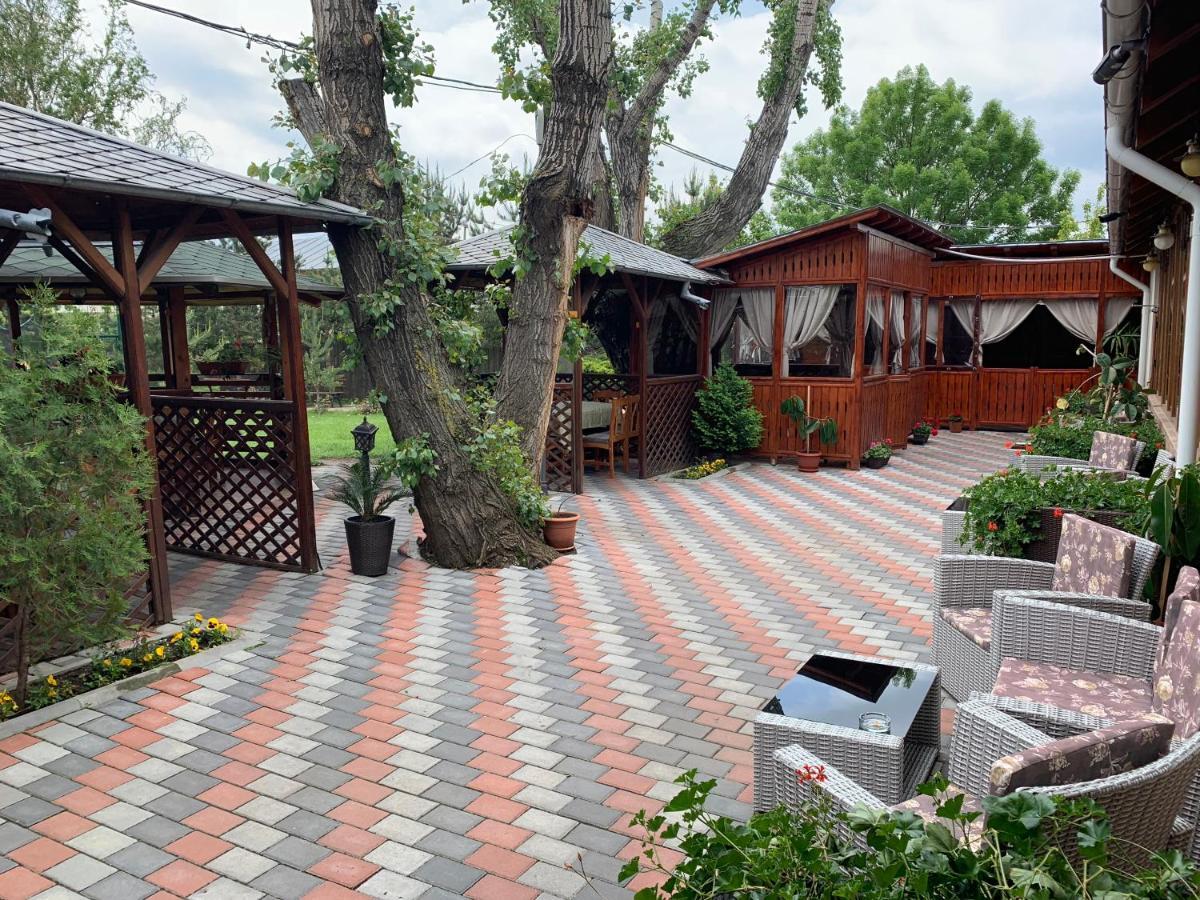 Pensiune Restaurant Rustic Rm Sarat Râmnicu Sărat Kültér fotó